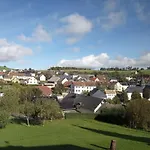 Wellnesshaus Dorfblick Mit Outdoor-jacuzzi Und Infrarotkabine, Neu!