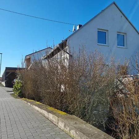 Wellnesshaus Dorfblick Mit Outdoor-jacuzzi Und Infrarotkabine Dreis-Brück