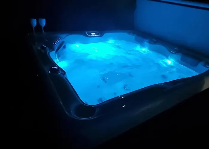 Wellnesshaus Dorfblick Mit Outdoor-jacuzzi Und Infrarotkabine, Neu! Tatil Evi